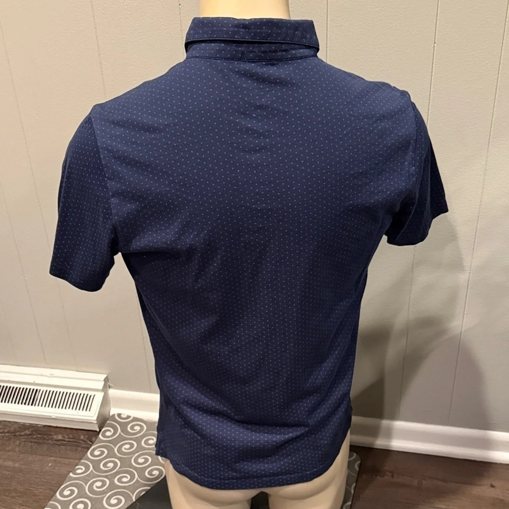 E Robert Barakett Medium Navy Polo with Subtle Dots Business Casual Preppy